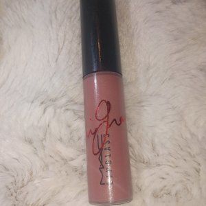 SWATCHED Mac Viva Glam Ariana Grande 2 Lipglass